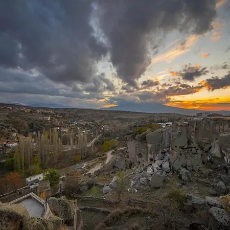 Kapadokya Ihlara Konaklari & Caves Guzelyurt